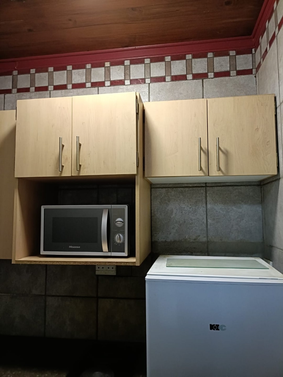 1 Bedroom Property for Sale in Brandwag Free State